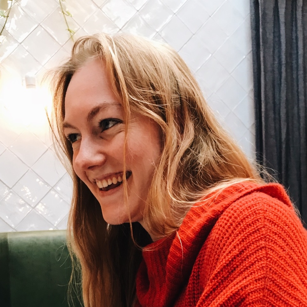 Meet your Posher, Caitlin